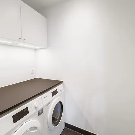 Topclass 2-bed In Apartment *