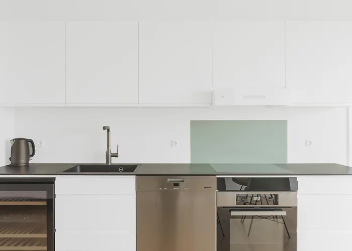Fantastic 2-br In - 242 Apartment *